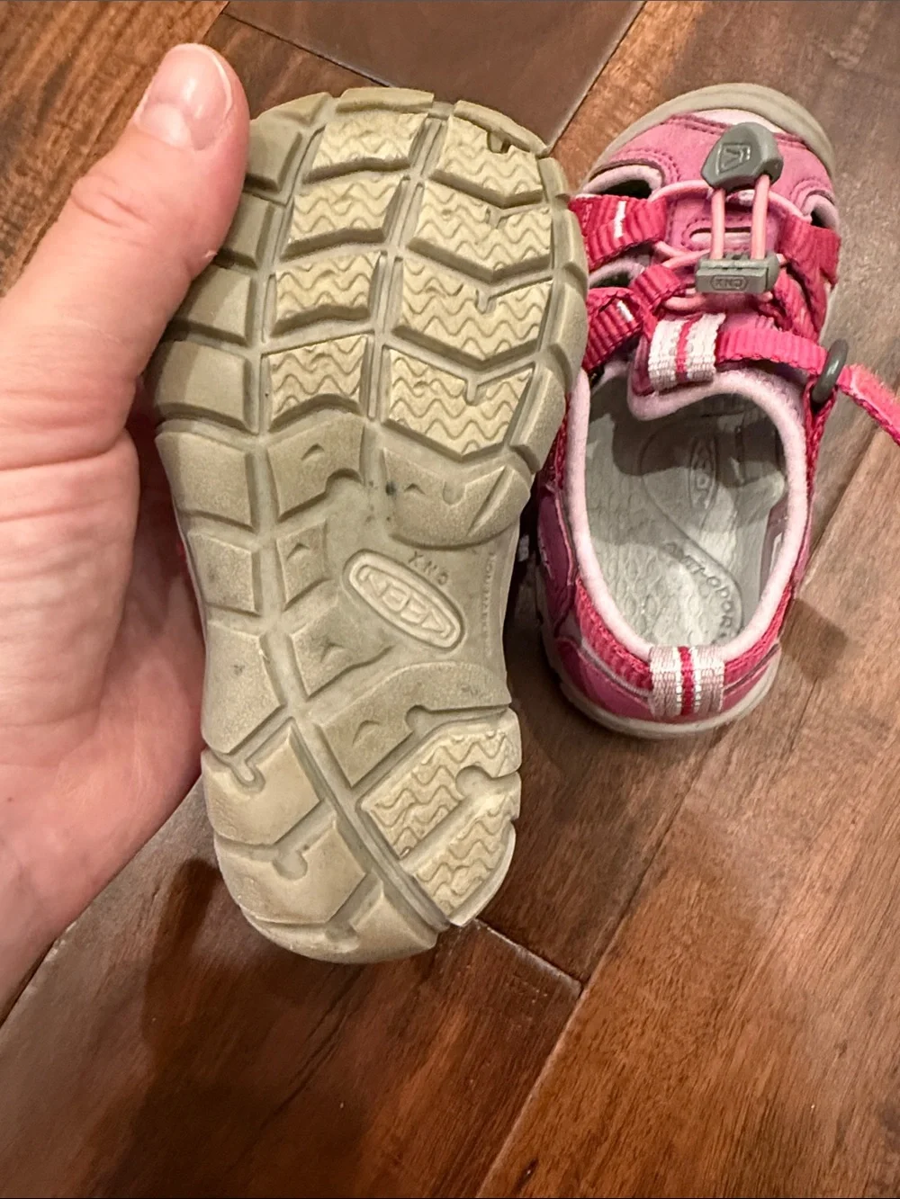 Keen Kids Pink and Light Pink Hook-and-Bungee Sandals